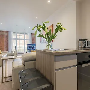 Chocolets - The Lion Apartment York